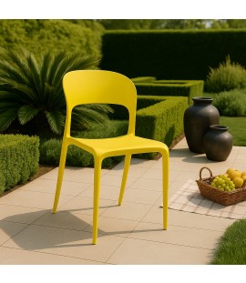 Vista ambientata Sedia in Polipropilene colore Giallo Limone design impilabile modello Omega Totò Piccinni