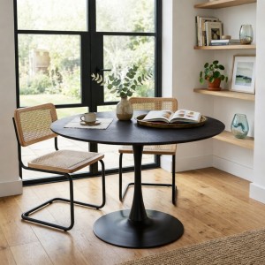 Vista ambientata Tavolo da salotto in legno rotondo colore Nero modello Bloom Totò Piccinni