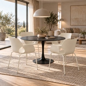 Vista ambientata Set 4 sedie con braccioli in polipropilene e gambe in metallo colore "beige" modello Lennox