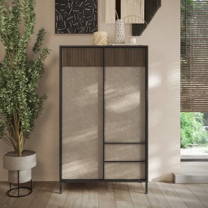 vista ambientata frontale Madia Credenza Alta in legno colore "Lava/Argilla" 2 ante e 2 cassetto made in italy modello Kaleido Totò Piccinni