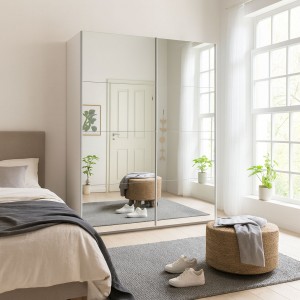 Vista ambientata con anta aperta Armadio in legno struttura Bianco con 2 ante scorrevoli a specchio modello Sliding Totò Piccinni