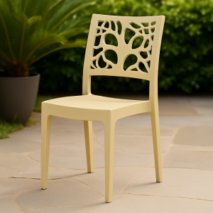 Vista ambientata Sedie In polipropilene colore Sabbia design impilabili made in italy modello Teti Totò Piccinni