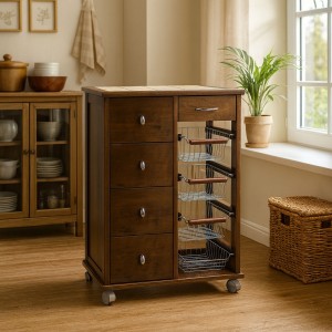 Vista ambientata Carrellino da cucina in legno salvaspazio colore Noce modello Pokerino Totò Piccinni