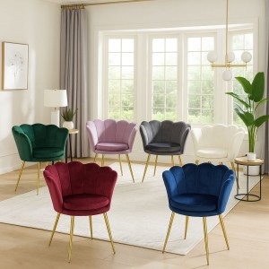 Poltroncine VELVET imbottite con schienale a conchiglia in velluto con gambe in oro