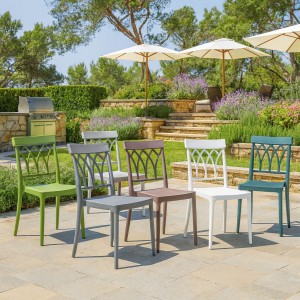 Sedie CASTLE in Polipropilene in Fibra di Vetro Design Impilabile