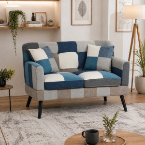 Vista ambientata Divano 2 Posti in tessuto colore Patchwork Moon con braccioli e piedi in legno modello Ketty Totò Piccinni