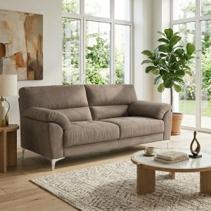 Vista ambientata Divano 3 Posti in tessuto imbottito colore Marrone Chiaro con braccioli e piedini in metallo modello Giada Totò Piccinni