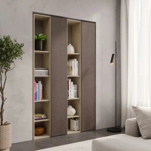 Vista ambientata Libreria 111x185h in legno con 4 elementi colore con vani a giorno e 2 ante modello Modula Totò Piccinni