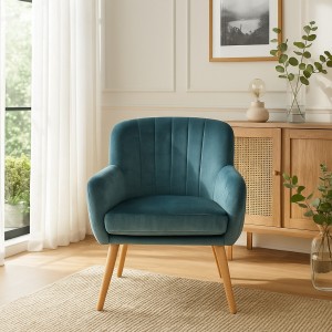 Vista ambientata Poltrona in Velluto imbottita colore Petrolio con gambe in legno modello Eol Totò Piccinni