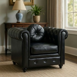 Vista ambientata Poltrona vintage trapuntata colore "Ecopelle Nero" con piedini in legno modello Chester Totò Piccinni