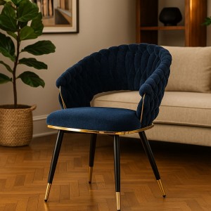 Vista ambientata Poltroncina relax in ciniglia vellutata imbottita colore Blu con gambe in metallo modello Royal B Totò Piccinni