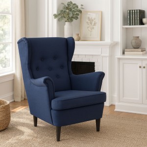 Vista ambientata Poltrona Blu su sfondo bianco vista obliqua modello Lilibet Totò Piccinni - Design tipo Ikea Strandmon