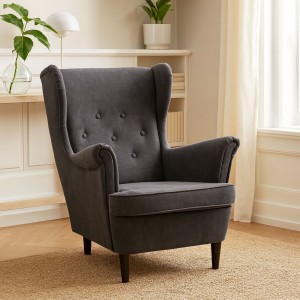 Vista ambientata Poltrona Grigio Scuro su sfondo bianco vista obliqua modello Lilibet Totò Piccinni - Design tipo Ikea Strandmon