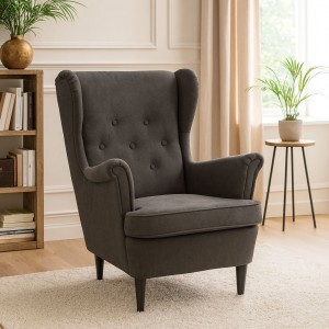 Vista ambientata Poltrona Marrone Scuro su sfondo bianco vista obliqua modello Lilibet Totò Piccinni - Design tipo Ikea Strandmon