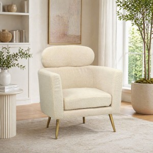 Vista ambientata Poltrona in Velluto boulcè colore Beige modello Monia Totò Piccinni