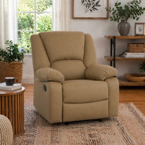 Vista ambientata di una robusta poltrona imbottita relax con schienale e poggiapiedi reclinabili in tessuto Beige Calipso Totò Piccinni