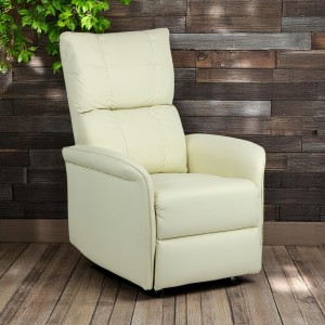 Vista ambientata Poltrona Relax in Ecopelle colore Panna reclinabile manualmente con poggiapiedi modello Lagos Totò Piccinni