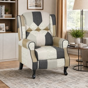 Vista ambientata Poltrona relax in Tessuto colore Patchwork Elegant modello Soft comfort con poggiapiedi Totò Piccinni