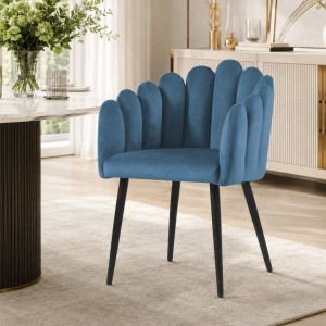 Vista ambientata Poltroncina in Velluto Imbottita colore Ottanio con gambe in metallo modello Margherita Totò Piccinni