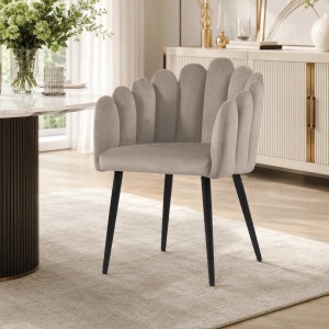 Vista ambientata Poltroncina in Velluto Imbottita colore Tortora con gambe in metallo modello Margherita Totò Piccinni