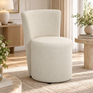 Vista ambientata Poltroncina imbottita artigianale made in italy in tessuto colore "beige" modello Tacco Totò Piccinni