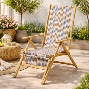 Vista ambientata Sedia Sdraio mare colore "Nero/Celeste" con prolunga struttura in legno e tela richiudibile modello Positano Totò Piccinni