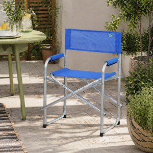 Vista ambientata sedia regista esterno, pieghevole con braccioli, colore Blu. Baia Totò Piccinni