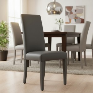 Vista ambientata Sedia imbottita in similpelle colore Grigio con struttura e gambe in legno modello Denver Totò Piccinni