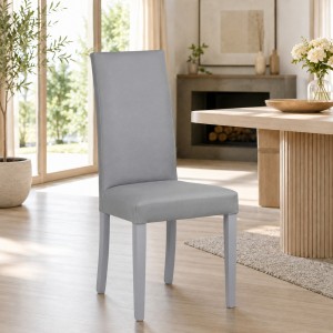 Vista ambientata Sedia imbottita in similpelle colore Effetto nabuk Grigio con struttura e gambe in legno modello Denver Totò Piccinni