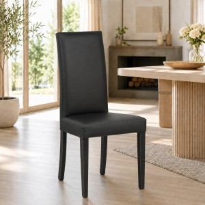 Vista ambientata Sedia imbottita in similpelle colore Nero con struttura e gambe in legno modello Denver Totò Piccinni