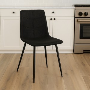 Vista ambientata Sedia imbottita in similpelle colore Nero con gambe in metallo modello Palma Totò Piccinni