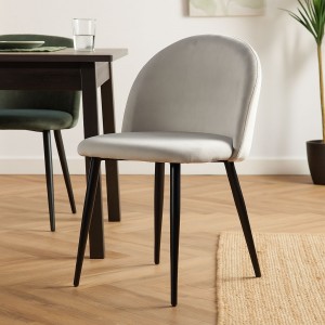 Vista ambientata Poltroncina in Velluto colore Grigio con gambe in metallo modello Olimpia Totò Piccinni