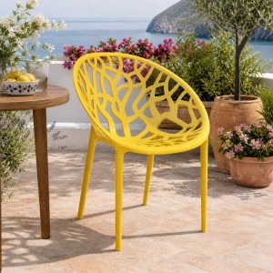 Vista ambientata Sedia poltroncina in polipropilene colore Giallo Senape moderna design impilabile modello Jungle Totò Piccinni
