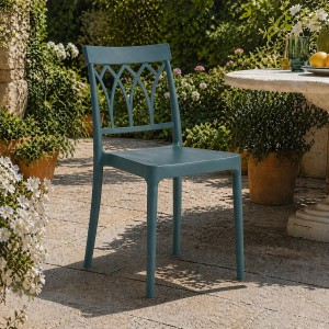 Vista ambientata Sedia in Polipropilene colore Petrolio design impilabile modello Castle Totò Piccinni