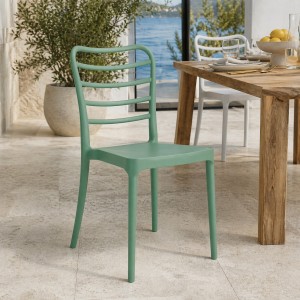 Vista ambientata Sedia da giardino in Polipropilene colore Verde Salvia design impilabile modello Arco Totò Piccinni