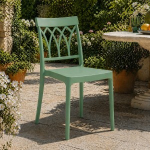 Vista ambientata Sedia da esterno in Polipropilene colore Verde Salvia design impilabile modello Castle Totò Piccinni