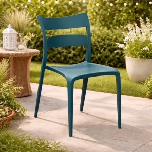Vista ambientata Sedia in Polipropilene colore Petrolio  design moderno ed impilabile modello Onda Totò Piccinni