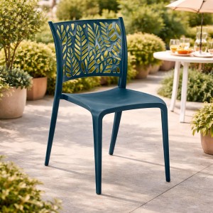 Vista ambientata Sedia Giardino in Polipropilene colore Petrolio senza braccioli modello Spring Totò Piccinni