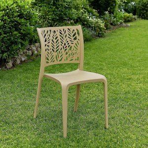 Vista ambientata Sedia Giardino in Polipropilene colore Sabbia senza braccioli modello Spring Totò Piccinni