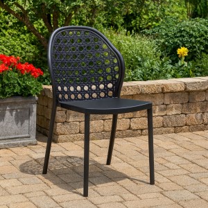 Vista ambientata Sedia in Polipropilene colore Nero senza braccioli modello Rieti Totò Piccinni