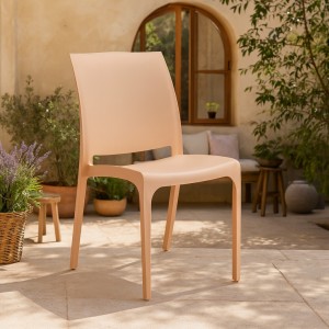 Vista ambientata Sedia in Polipropilene per esterno colore Rosa design impilabile per esterno modello Volga Totò Piccinni