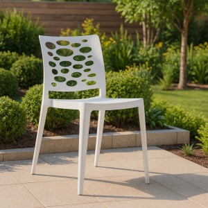 Vista ambientata Sedia in Polipropilene in fibra di vetro colore Bianco design impilabile per esterno modello Bloom Totò Piccinni