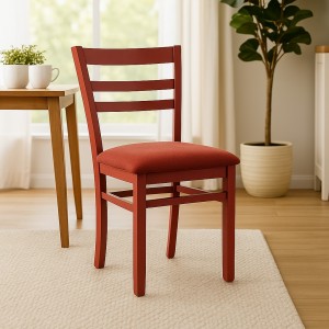 Vista ambientata Sedia in legno colore Rosso con seduta in Similpelle modello Cromatica Totò Piccinni