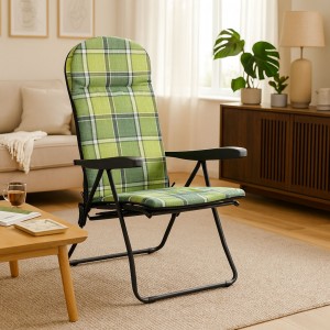 Vista ambientata Poltrona sedia sdraio con prolunga poggiapiedi colore "Struttura Nero - Scozzese Verde" modello Giulia Totò Piccinni Made in Italy