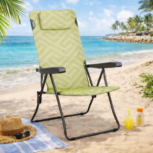 Vista ambientata Sdraio colore "Verde Mosaico" con braccioli e cuscino in Textilene modello Lipbul Totò Piccinni