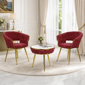 Vista ambientata Set tavolino 2 poltroncine vellutato imbottito colore Rosa Antico con finiture in oro modello Royal A Totò Piccinni