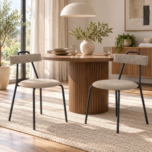 Vista ambientata Set 2 sedie imbottite in tessuto e metallo colore "beige" modello Matt Totò Piccinni