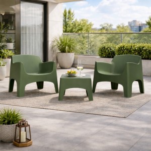 Vista ambientata Set da Giardino in Polipropilene 2 Poltrone impilabili e Tavolino colore Verde modello Ibiza Totò Piccinni