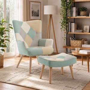 Vista ambientata Poltrona con sgabello colore Patchwork Sky con gambe in legno modello Siesta Totò Piccinni