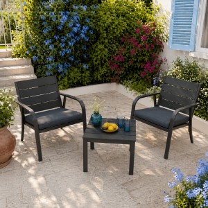 Vista ambientata Set da giardino in metallo colore Ardesia 2 poltrone e tavolino modello Cuba Totò Piccinni